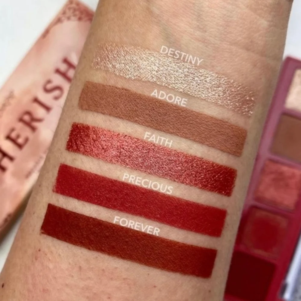 🆕️Colourpop CHERISH Eyeshadow Palette LOVE STRUCK Collection
